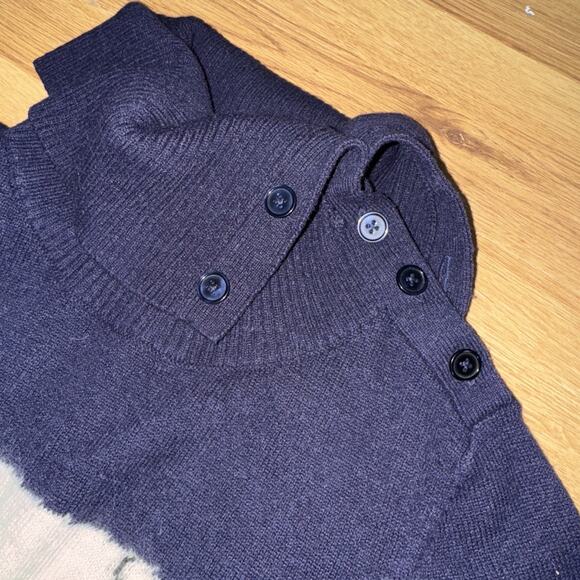 Talbots Wool Blend Women's Sweater Sz Medium Navy Polar Bear Cowl Neck Pullover - Picture 4 of 8